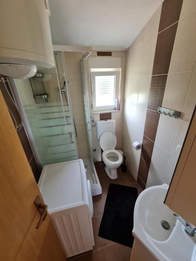 Apartman ˝Abaza˝ Vir Eksteriør billede