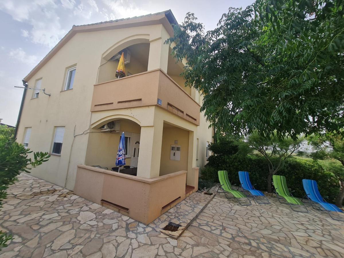 Apartman ˝Abaza˝ Vir Eksteriør billede